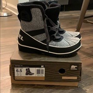 Sorel Tivoli boots
